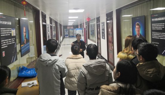 以及入驻孵化基地的政策